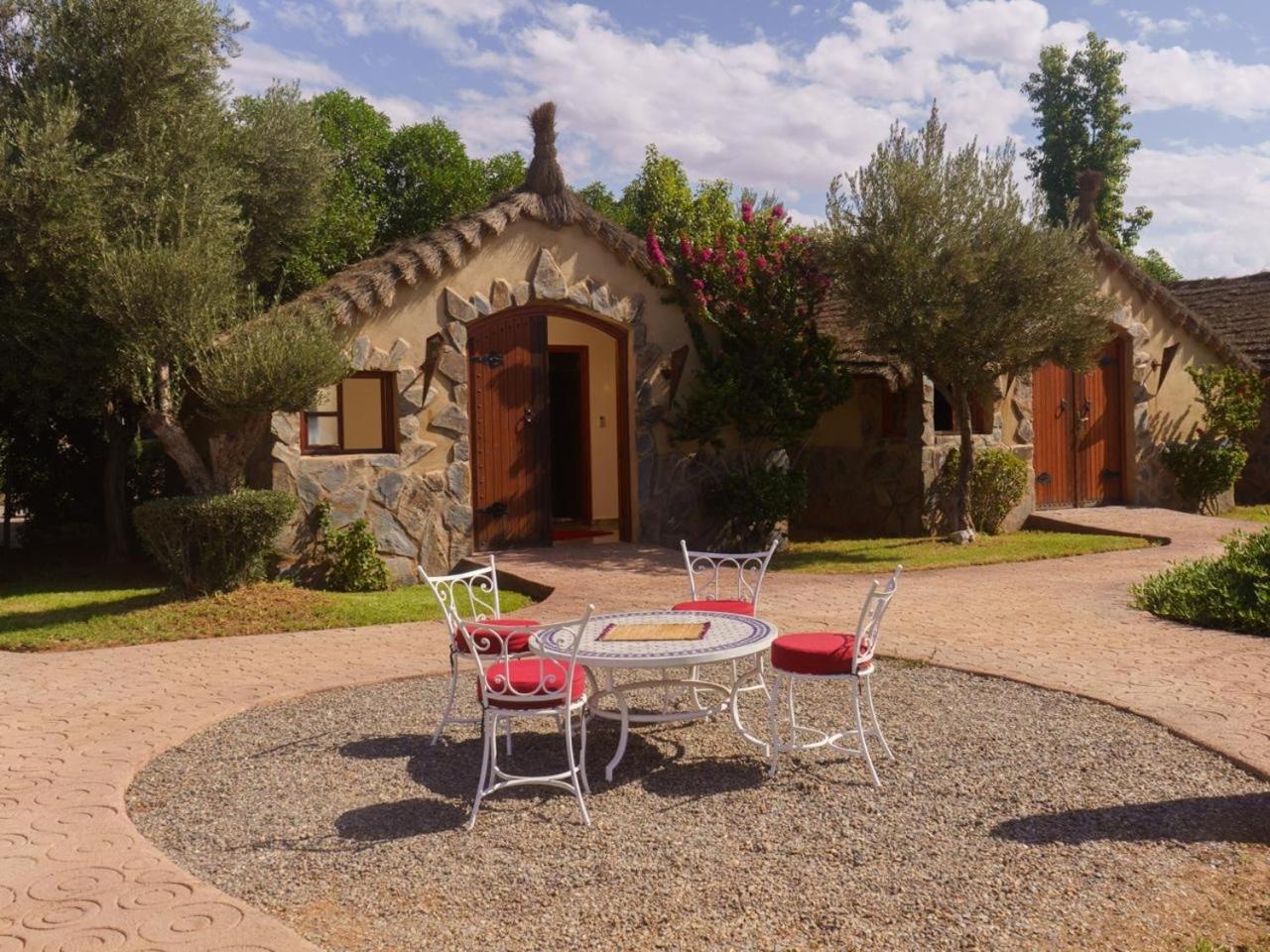 Villa Marco Au Jardin Des Senteurs El Ain Dış mekan fotoğraf