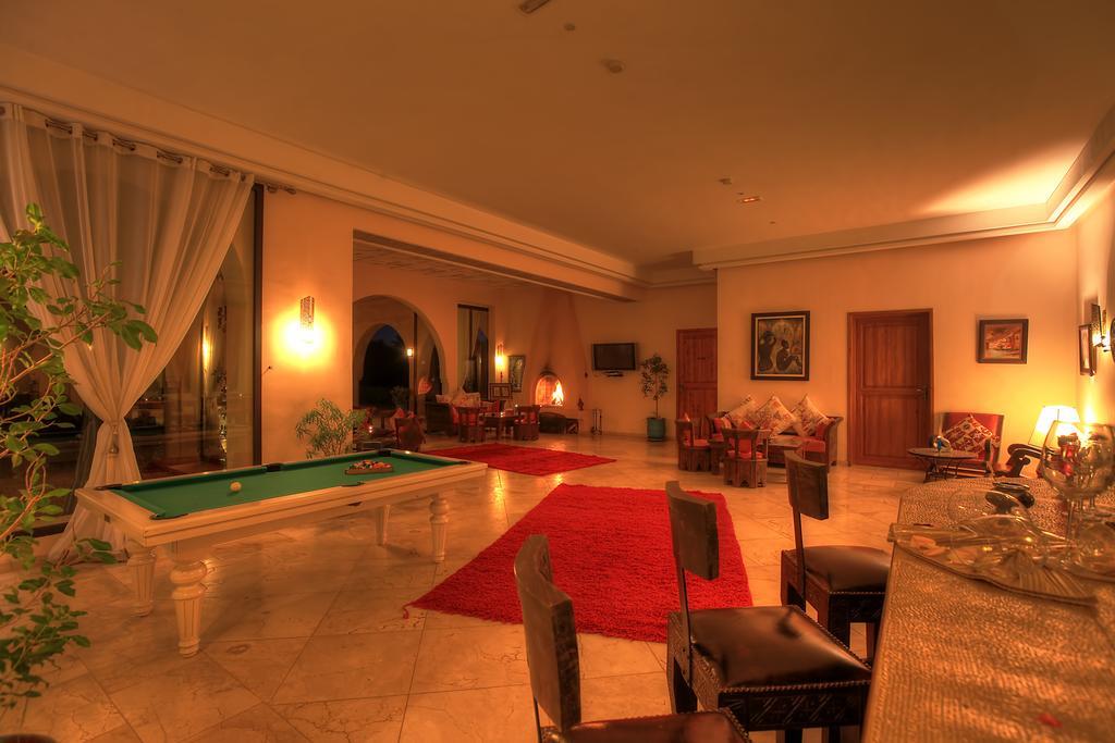 Villa Marco Au Jardin Des Senteurs El Ain Dış mekan fotoğraf