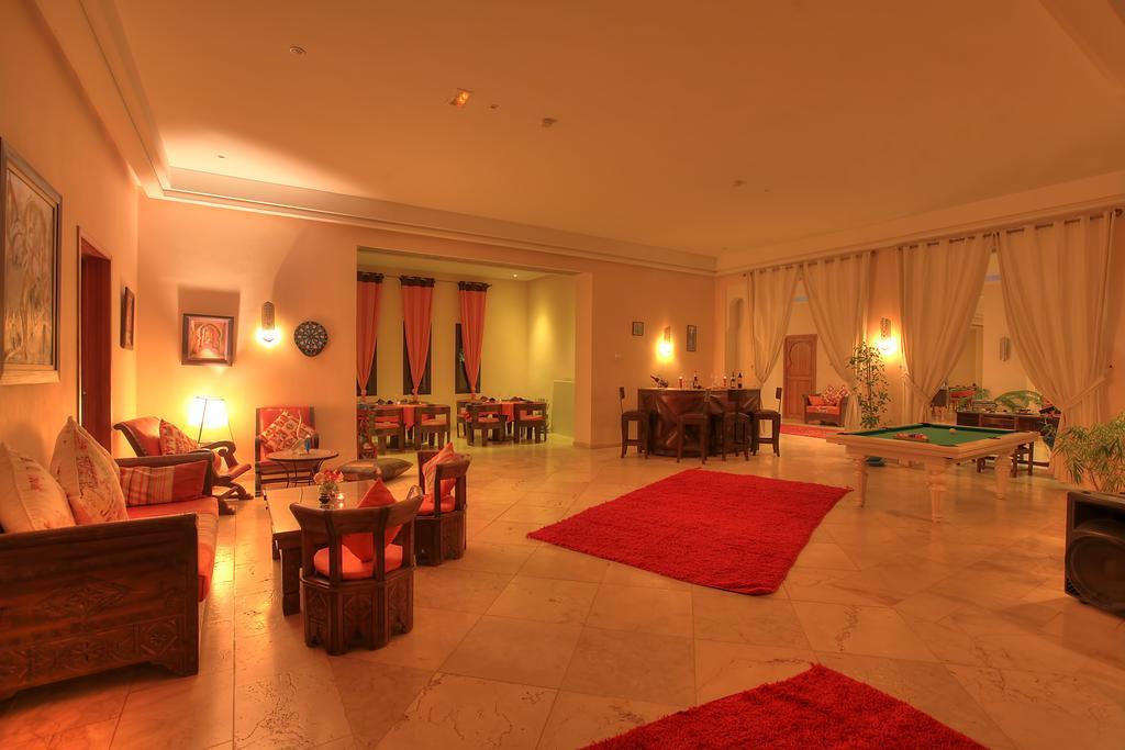 Villa Marco Au Jardin Des Senteurs El Ain Dış mekan fotoğraf