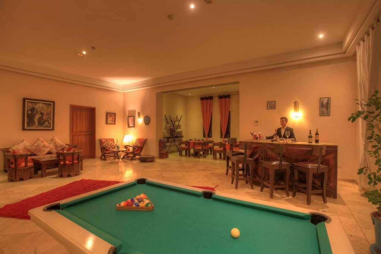Villa Marco Au Jardin Des Senteurs El Ain Dış mekan fotoğraf